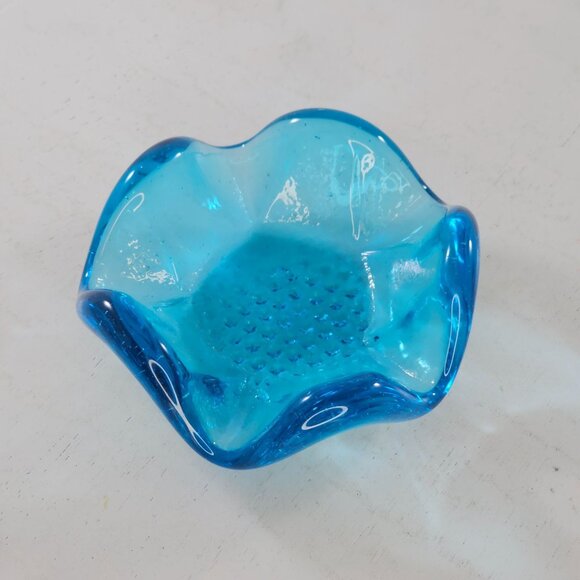 Vintage Blue Art Glass Wavy Edge Ashtray Votive Holder Trinket Dish - Picture 6 of 8